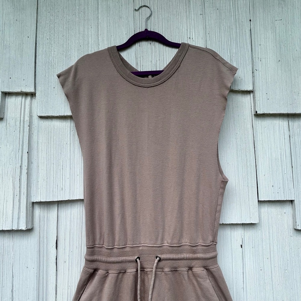 Free People FP Movement Hot Shot Jumpsuit Taupe Brown Sleeveless Relaxed S/P - Picture 3 of 11